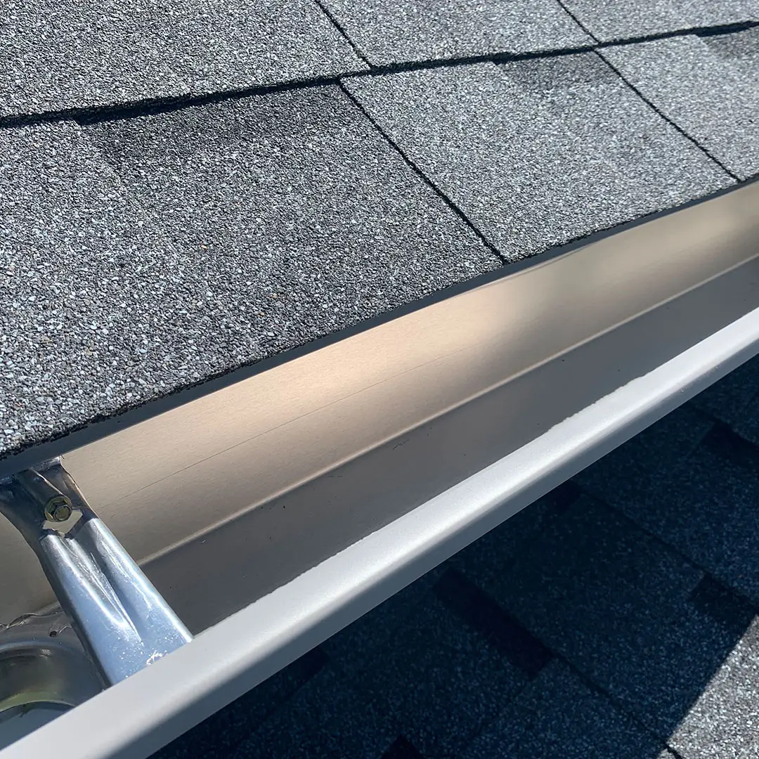 Seamless eavestrough installation in Lansing Michigan